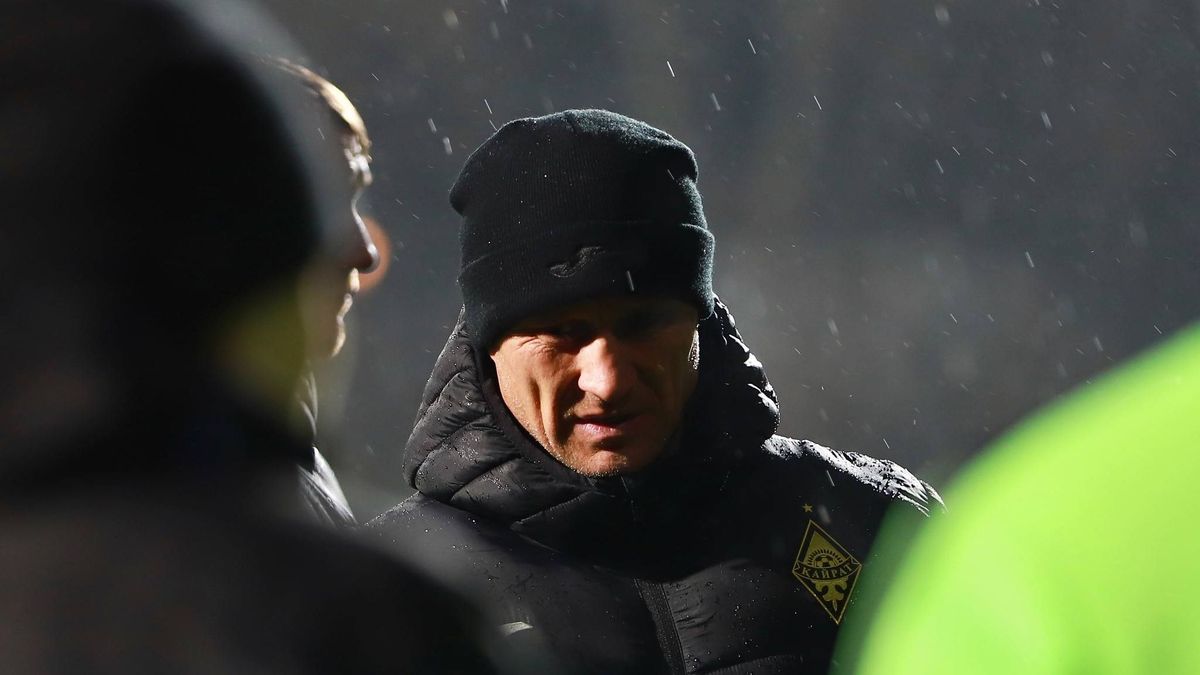 Тренер "Кайрата" Рафаэль Уразбахтин