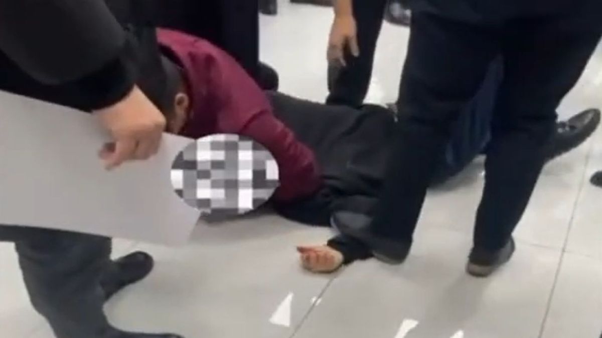 Нападение студента на преподавателя