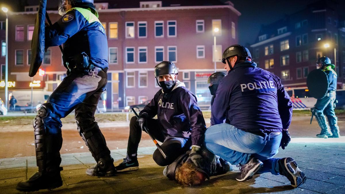 Полиция задержала протестующего