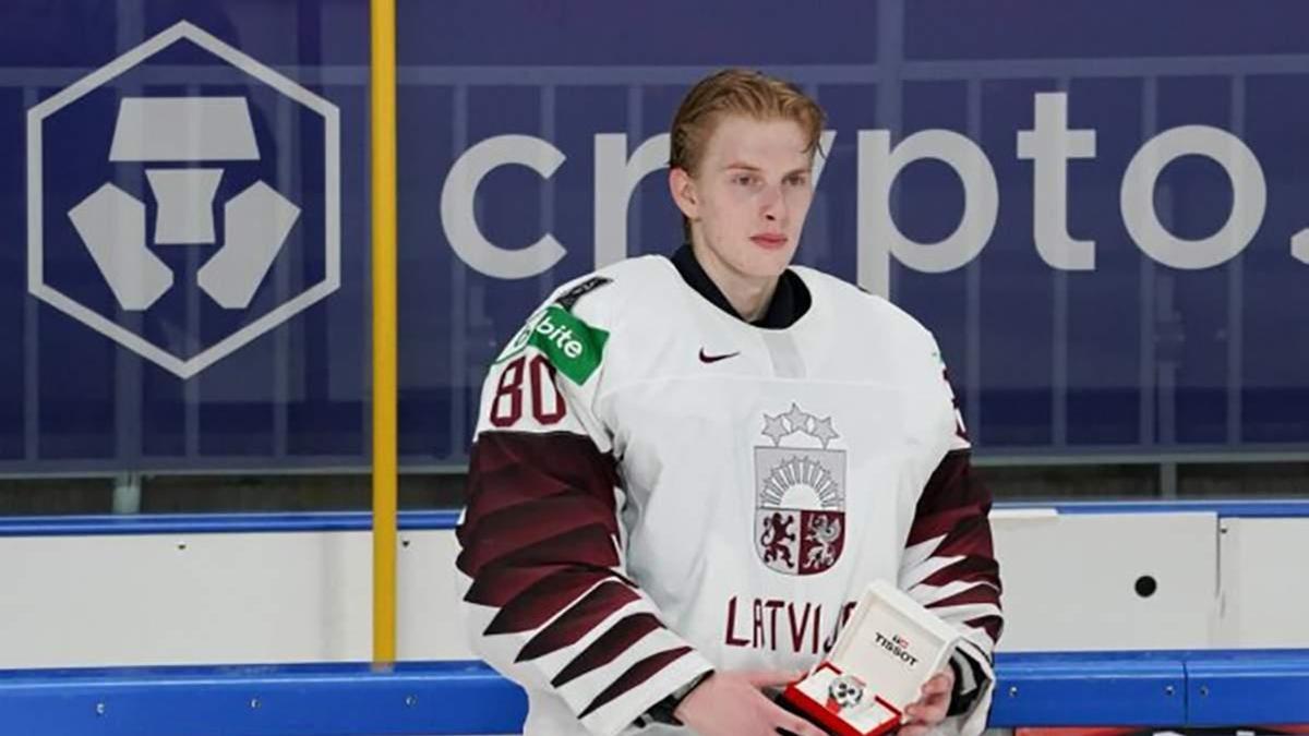 Погиб латвийский вратарь, игравший против Казахстана на чемпионате мира по хоккею