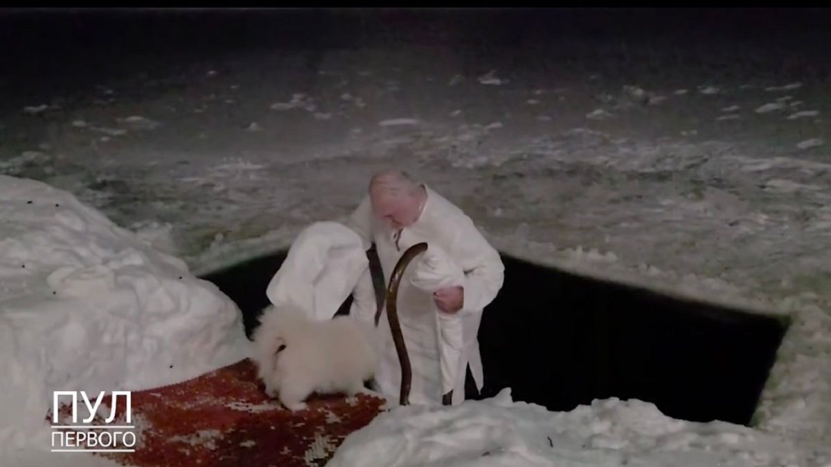 Лукашенко окунается в прорубь