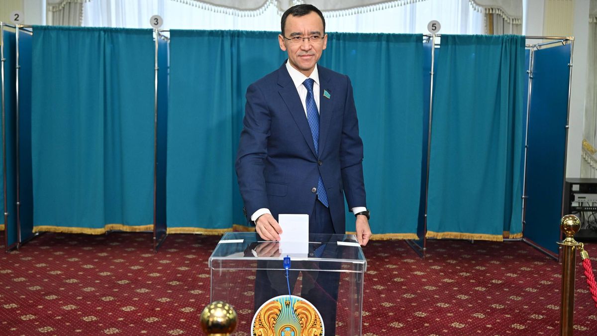 Маулен Ашимбаев