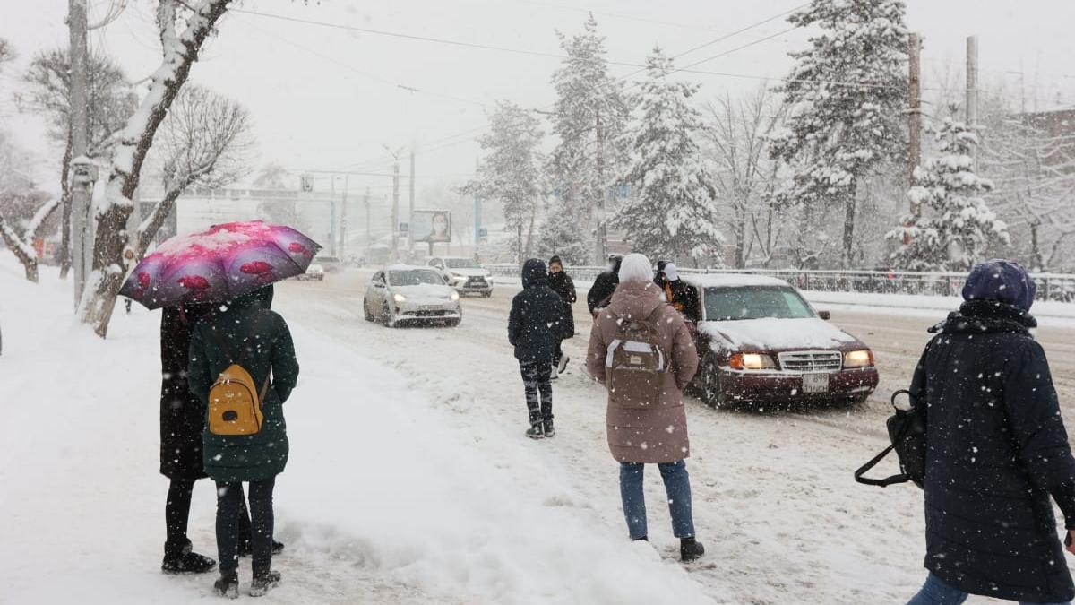 Снегопад в Алматы