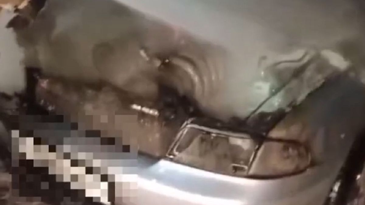 Пожарные тушат пожар