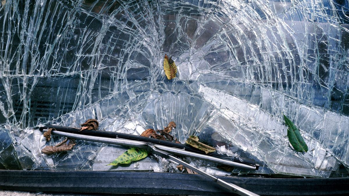 Автомобиль попал в аварию