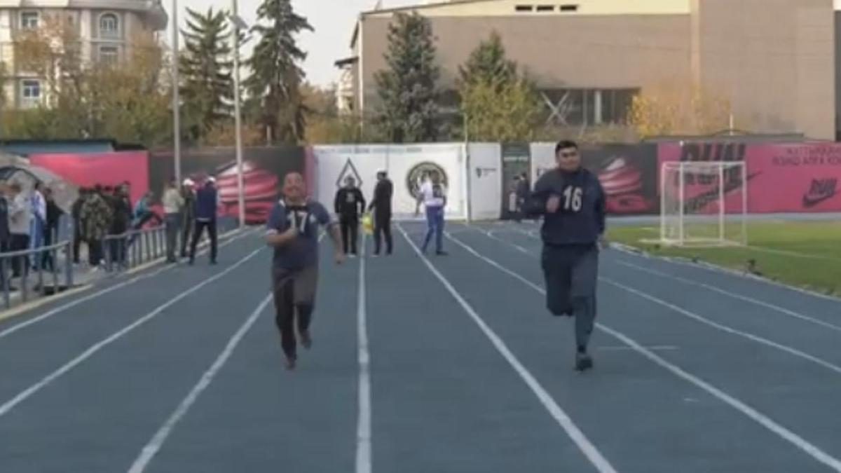 Полицейские сдают тестирование