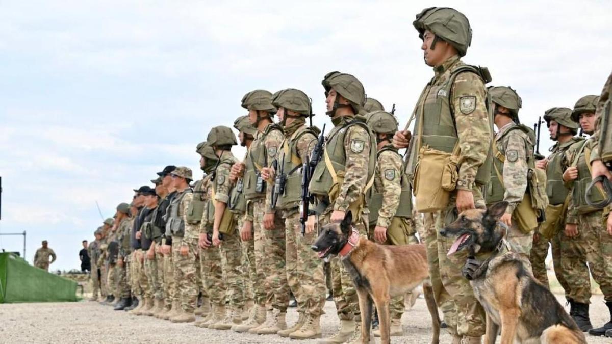 Военнослужащие на учениях