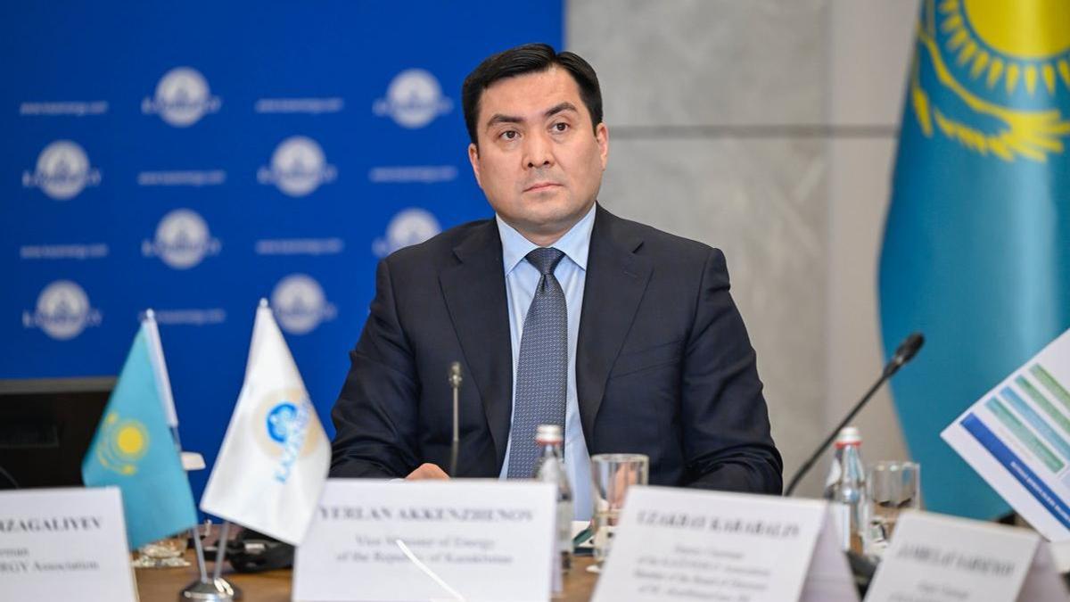 Ерлан Аккенженов Ерлан Аккенженов