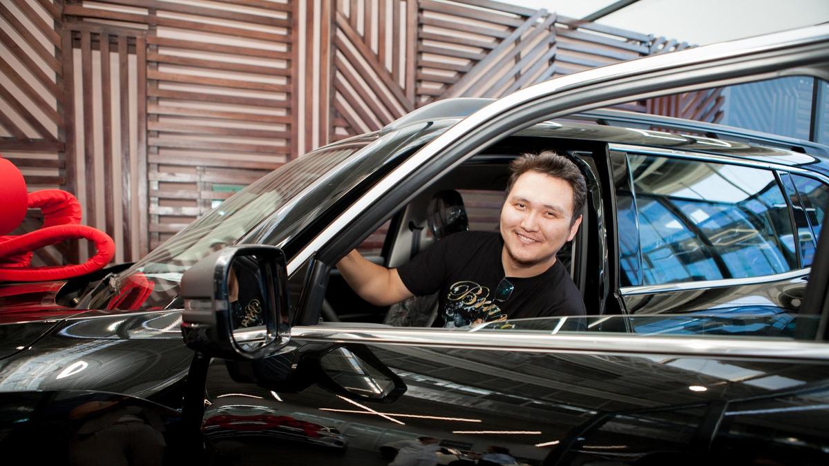 Жаңа көлік сатып алушы Жаңа көлік сатып алушы