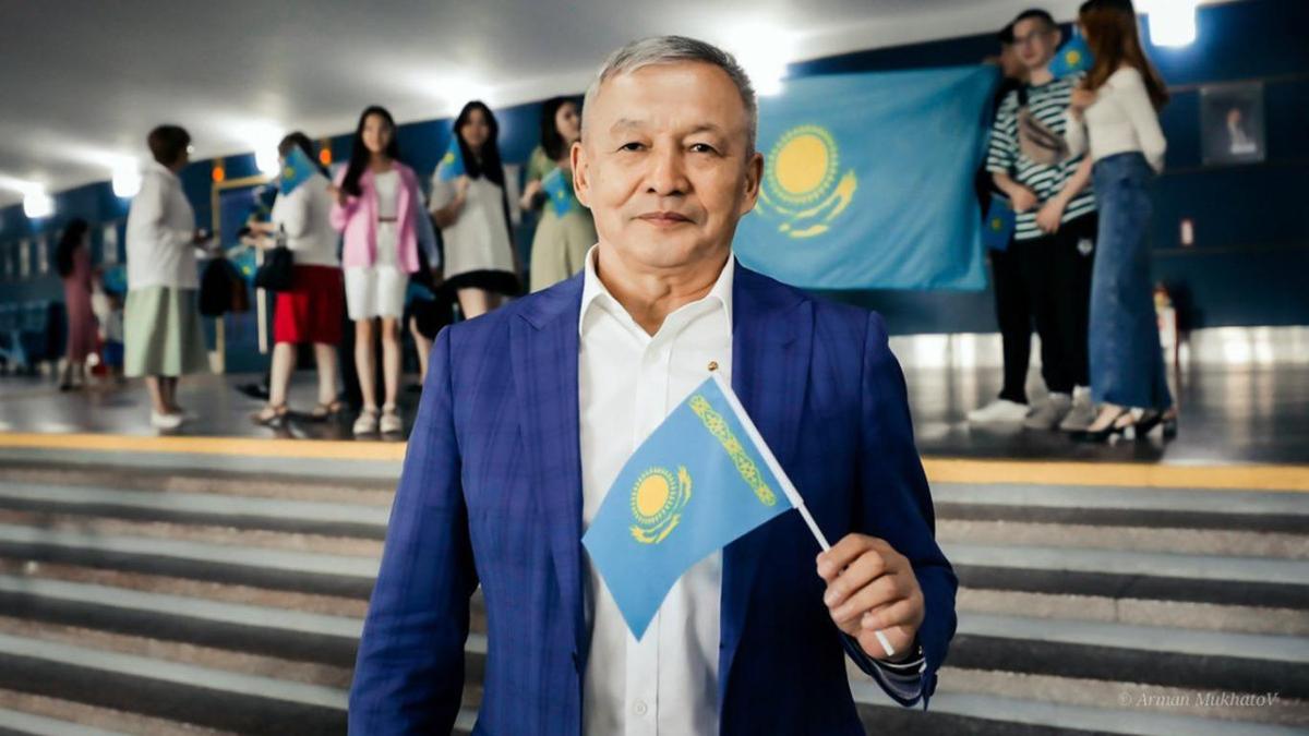Алмас Ахметбекұлы Алмас Ахметбекұлы