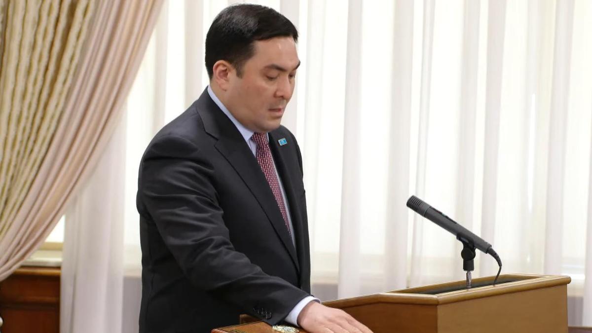 Ерлан Аккенженов Ерлан Аккенженов