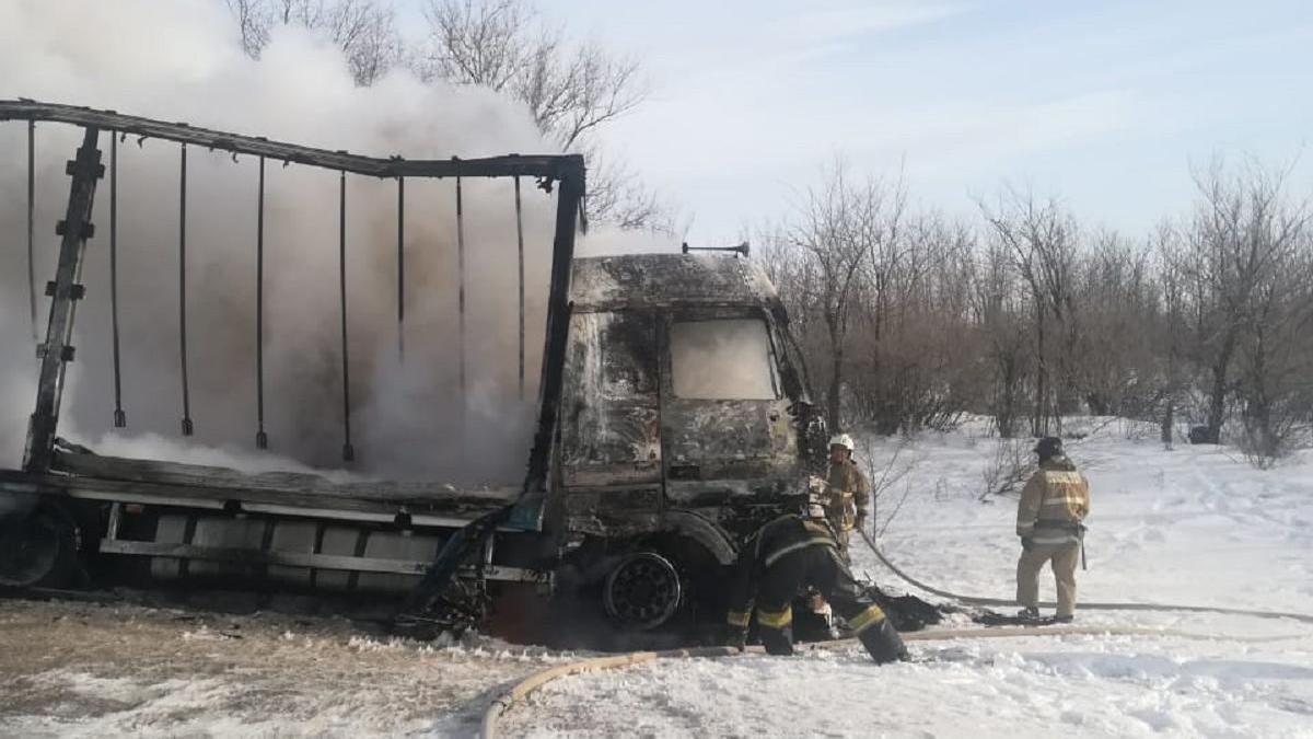 Пожар на трассе в ЗКО