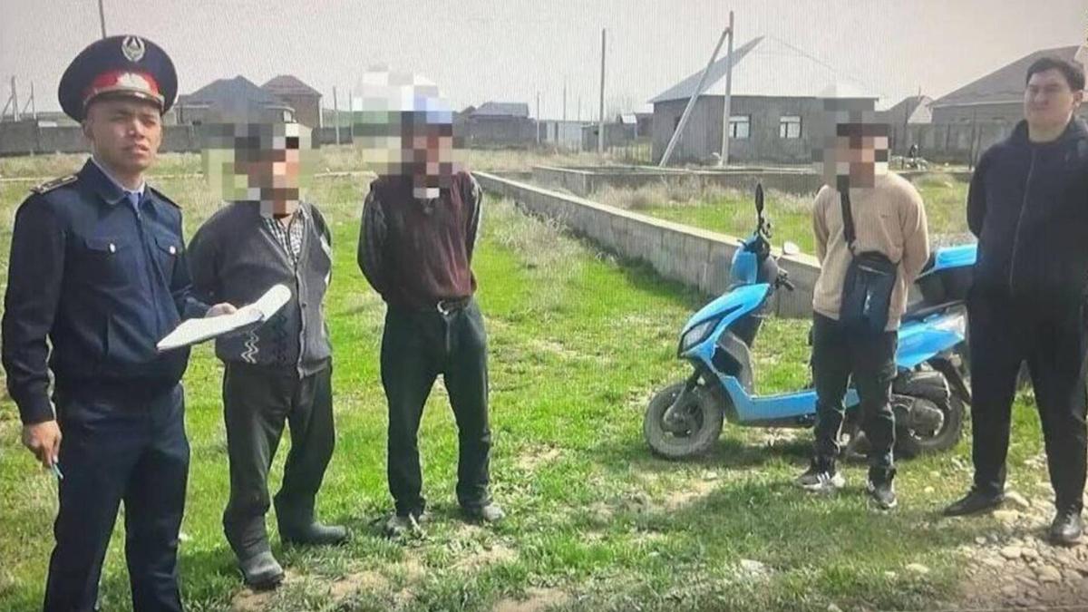Түркістан облысында жыл басынан бері 3,5 мың доза есірткі тәркіленді. Фото Түркістан облысында жыл басынан бері 3,5 мың доза есірткі тәркіленді. Фото