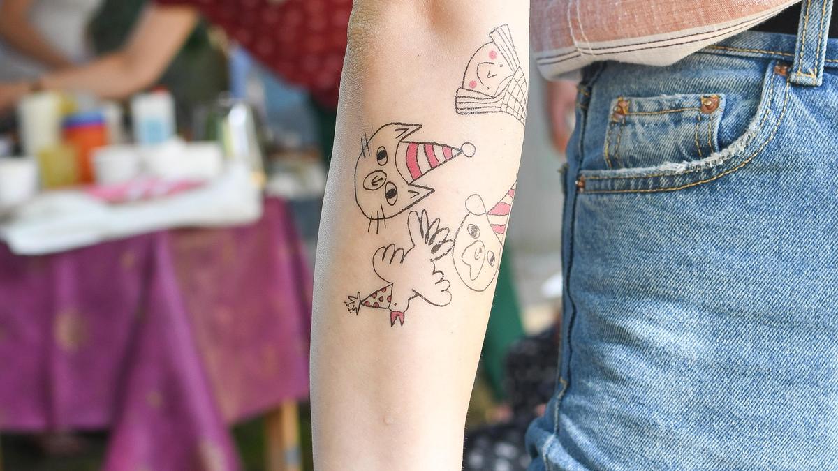 Как продлить срок «жизни» временной татуировки