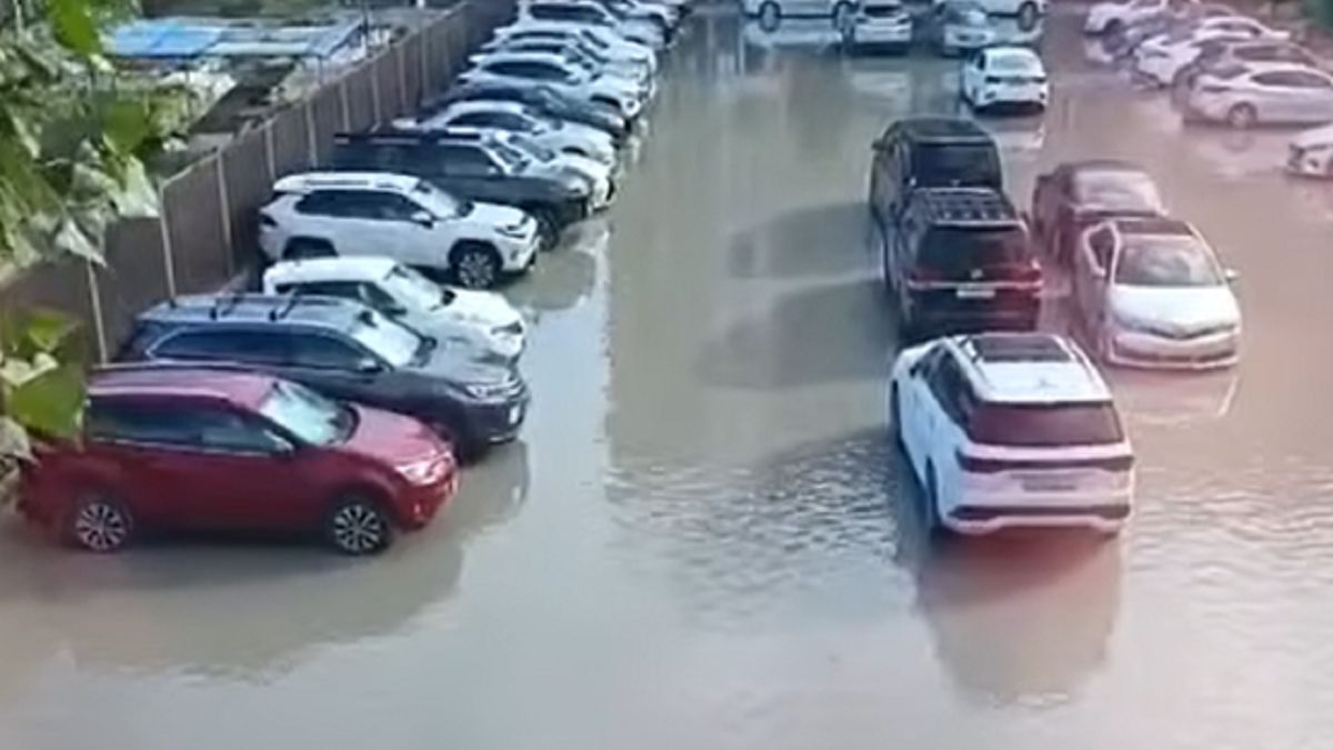 Затопленный двор