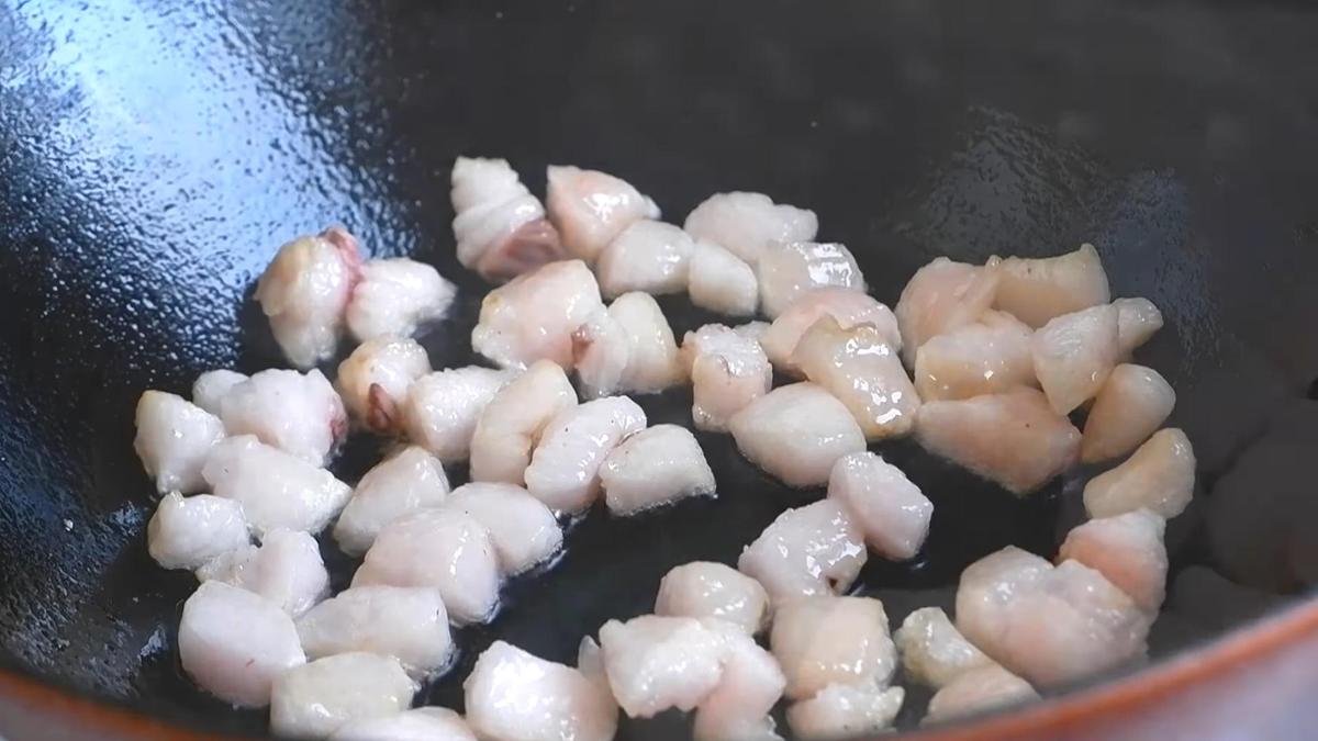 Кусочки курдючного жира