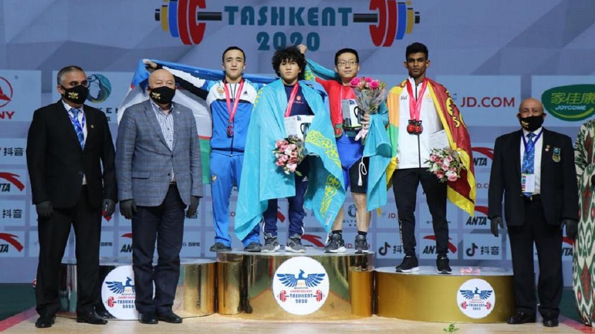 Арли Чонтей стал чемпионом Азии по тяжелой атлетике