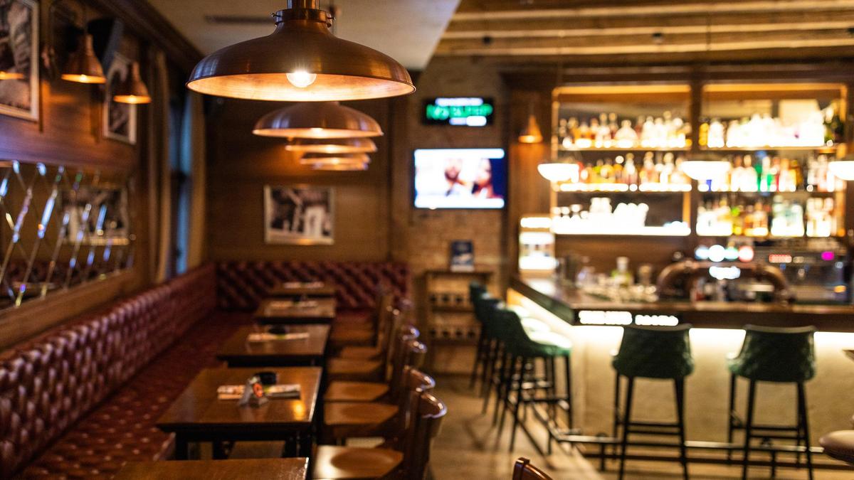Ресторан с барной стойкой