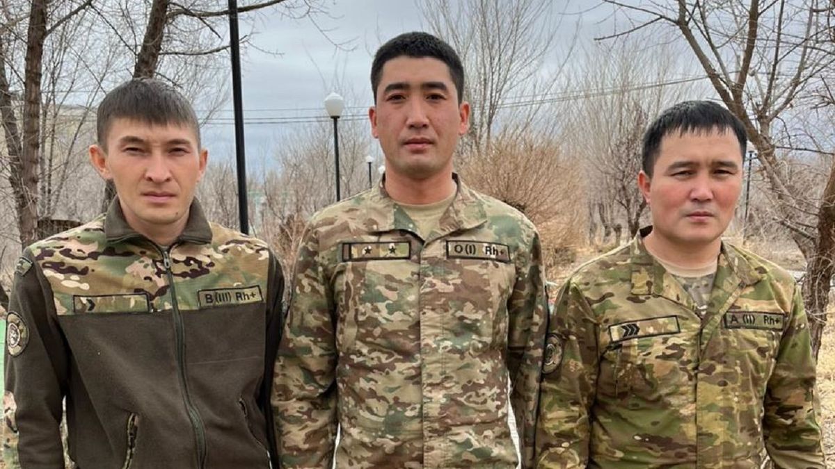 20 баланы құтқарған әскерилер