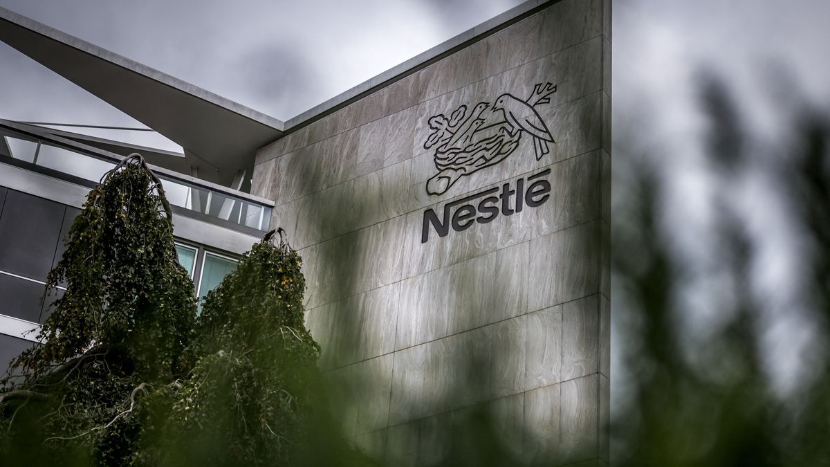 Логотип компании Nestle