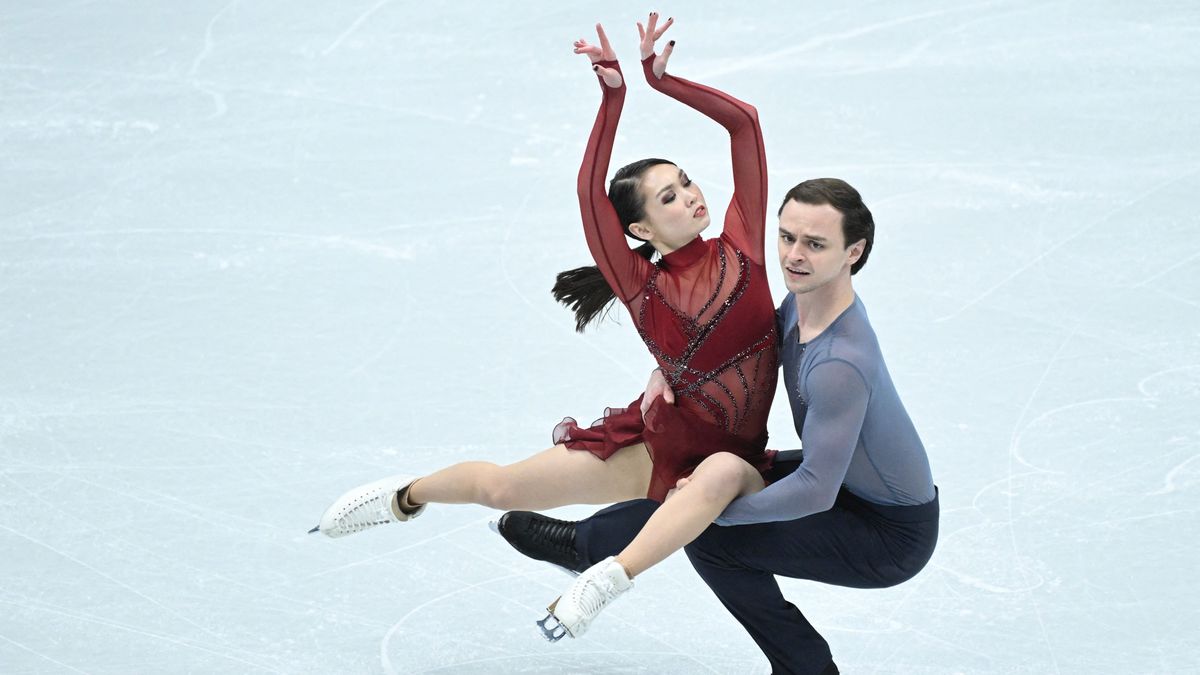 Казахстанские фигуристы Гаухар Наурызова и Бойсангур Датиев