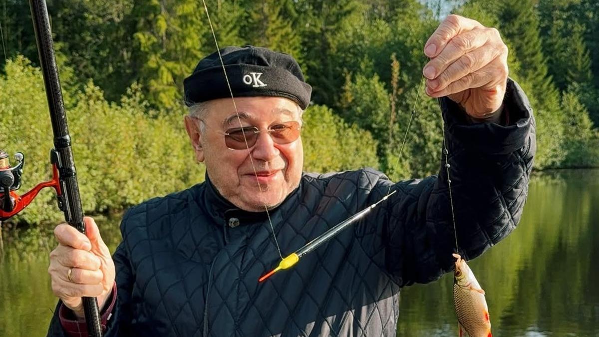 Евгений Петросян