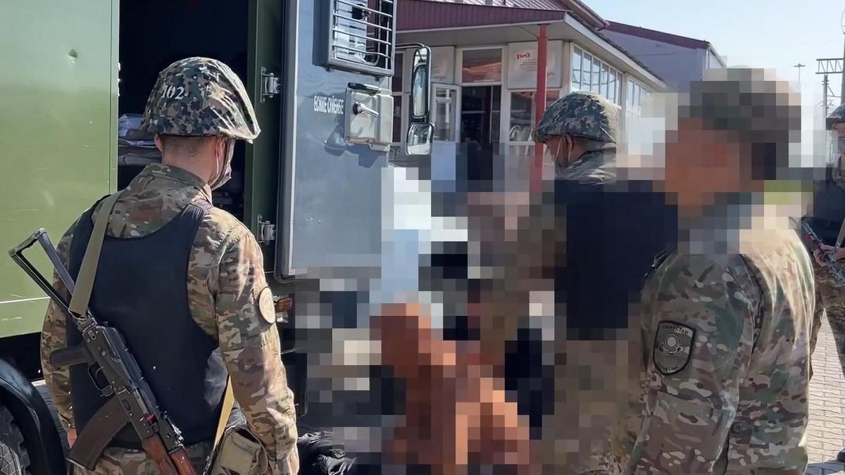 Мужчину экстрадировали в Казахстан Мужчину экстрадировали в Казахстан