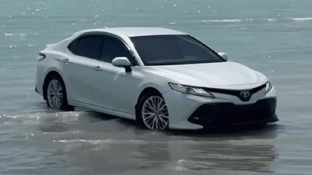 Автомобиль