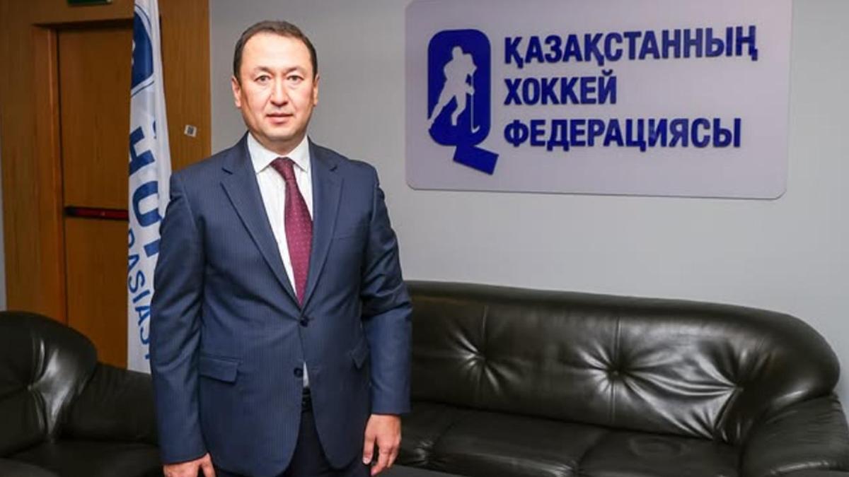 Азамат Айтхожин