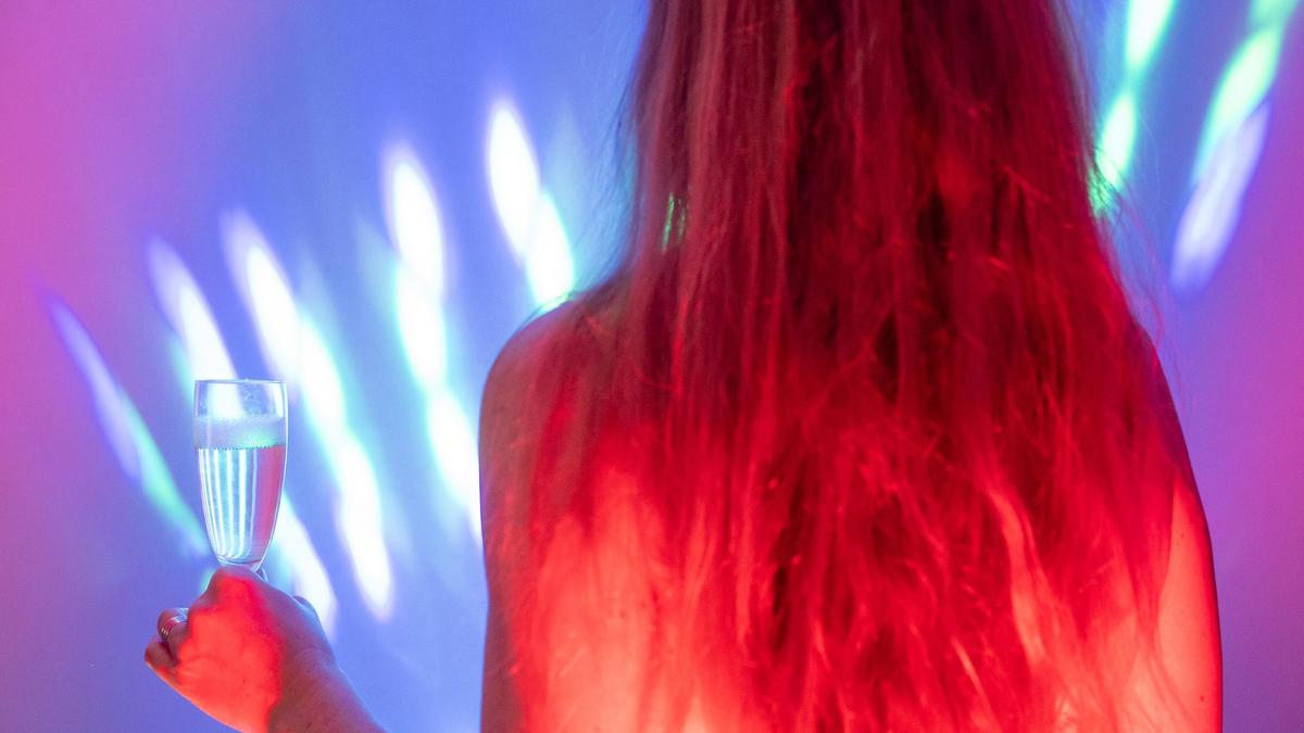 Женщина отдыхает