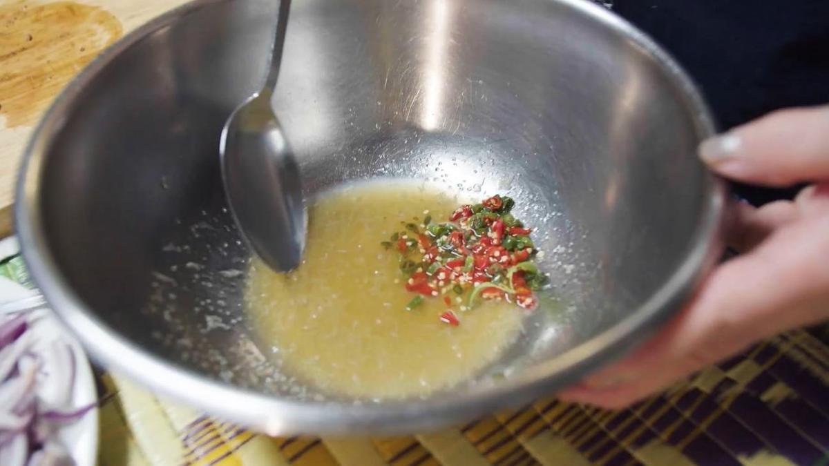 Ингредиенты для заправки в миске