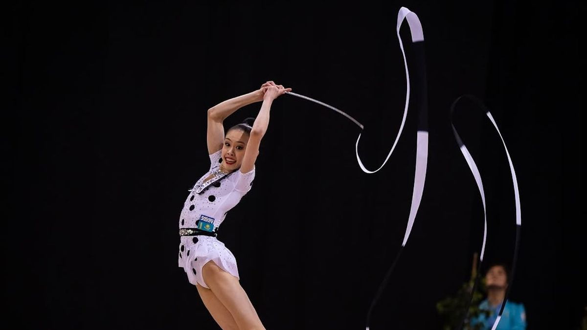 Казахстанская гимнастка Акмарал Ерекешева