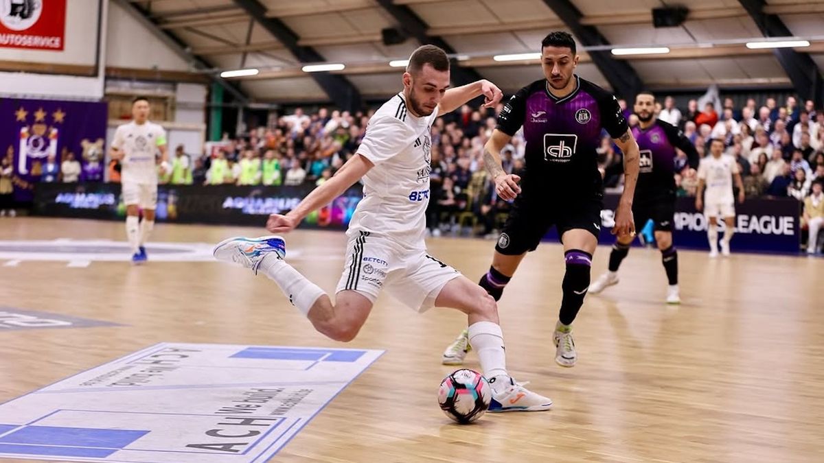 Матч "Андерлехта" и "Кайрата" в ЛЧ 2025/26