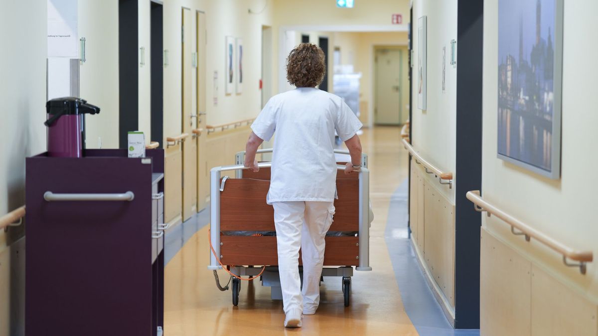 медицина қызметкері