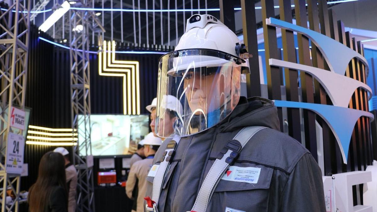 Манекен в спецодежде