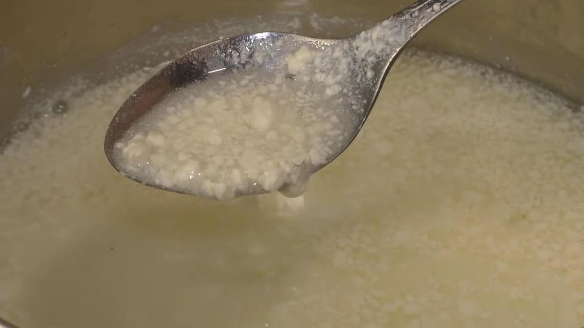 Творожные хлопья в столовой ложке