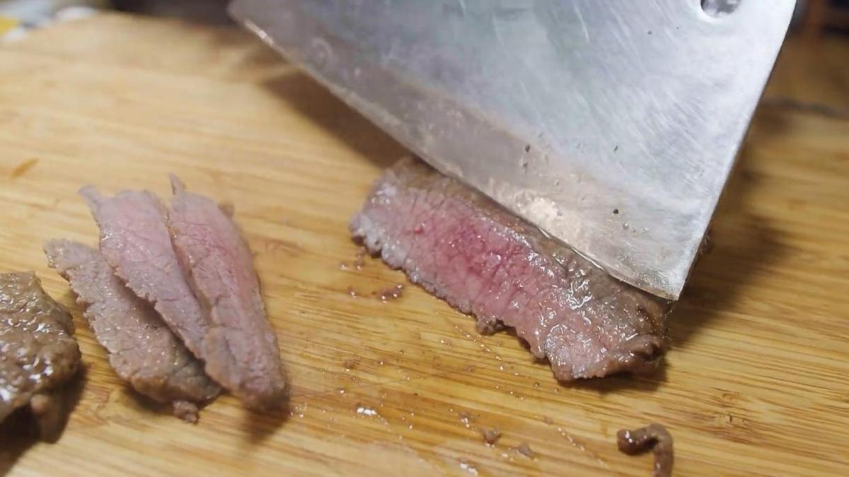 Нарезка говядины для салата