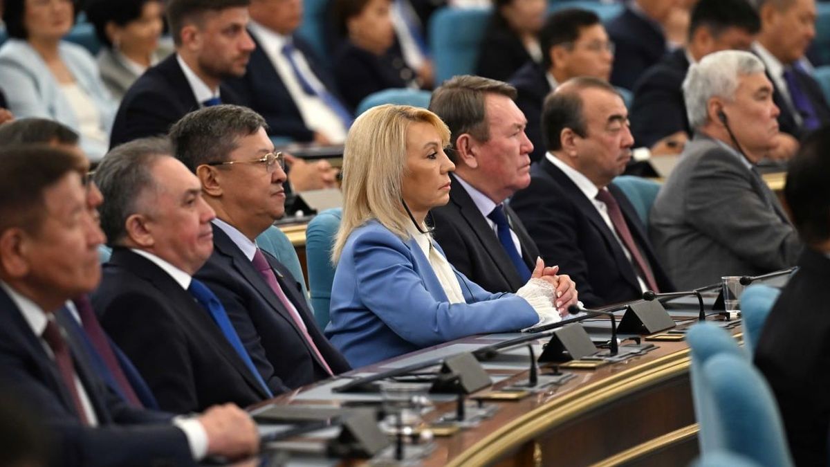 Заседание Парламента