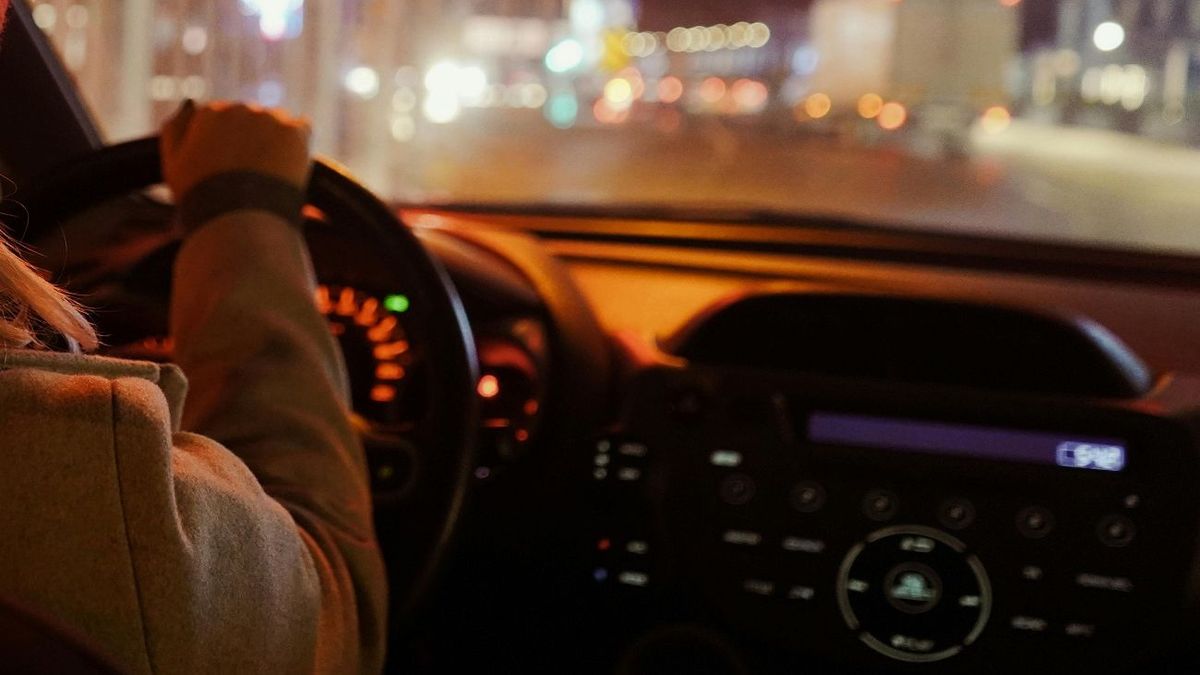 Женщина за рулем