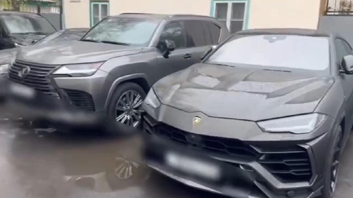 Изъятые автомобили