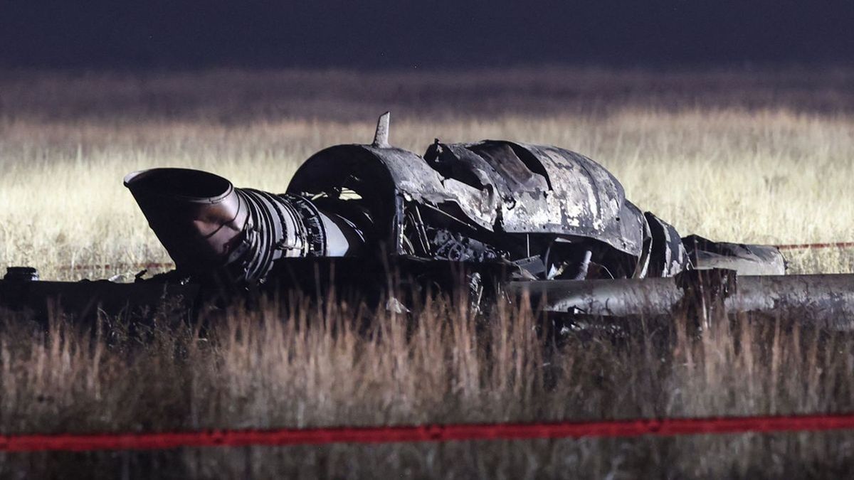 құлаған түрік ұшағының сынықтары