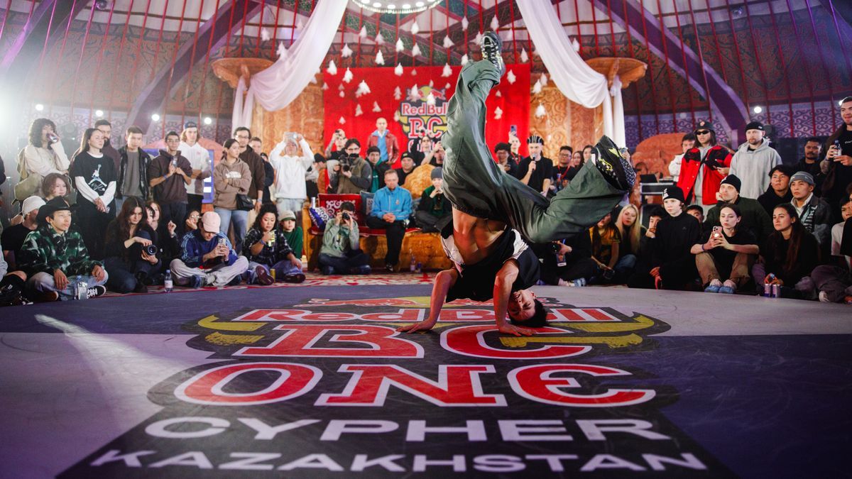 Турнир по брейкингу Red Bull BC One Cypher