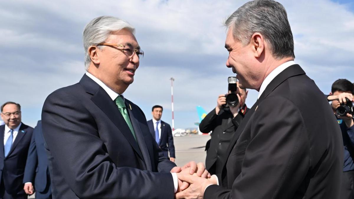 Касым-Жомарт Токаев и Гурбангулы Бердымухамедов Касым-Жомарт Токаев и Гурбангулы Бердымухамедов