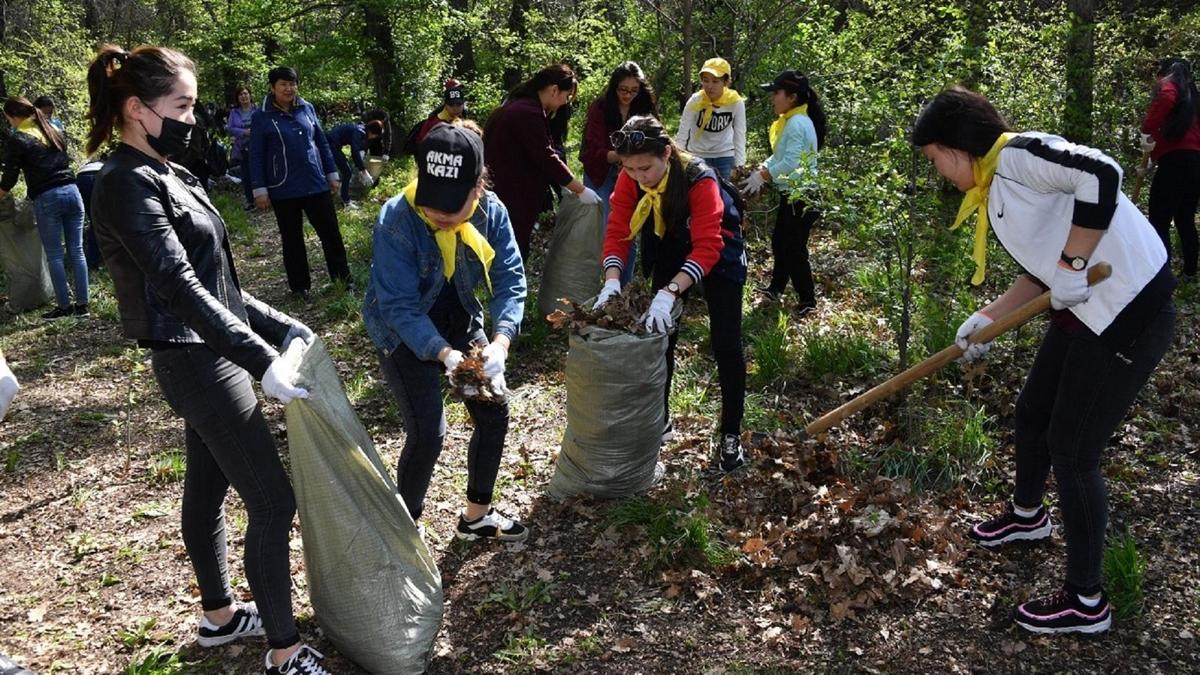 Алматыда Almaty Clean & Green жалпықалалық сенбілік өтеді Алматыда Almaty Clean & Green жалпықалалық сенбілік өтеді