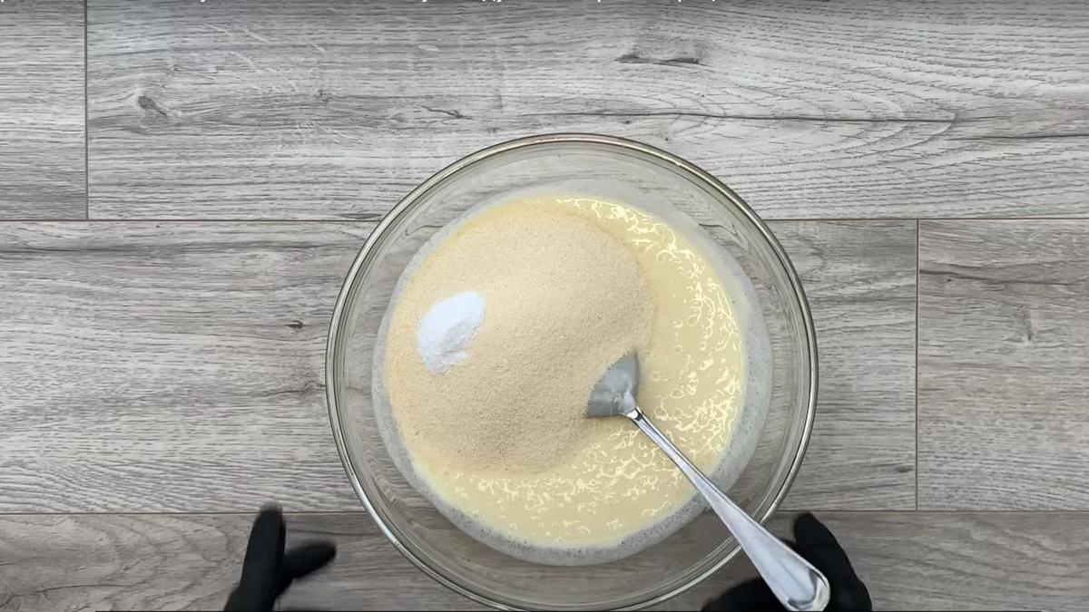 Манка на тесте