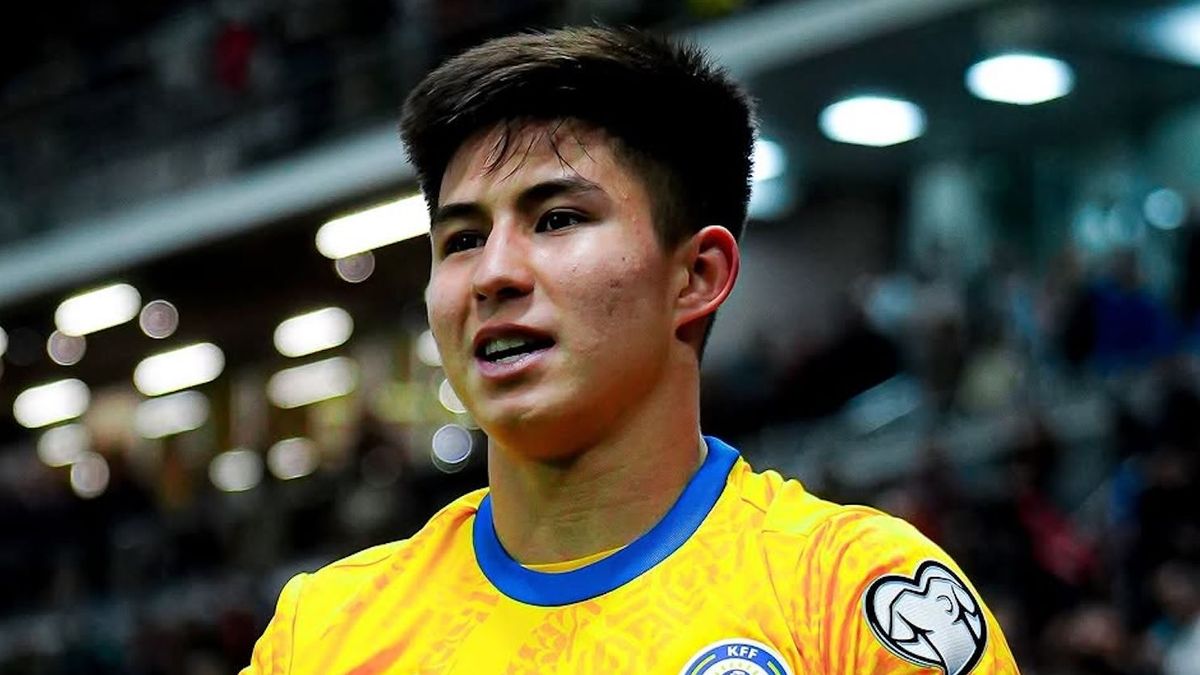 Казахстанский футболист Дастан Сатпаев