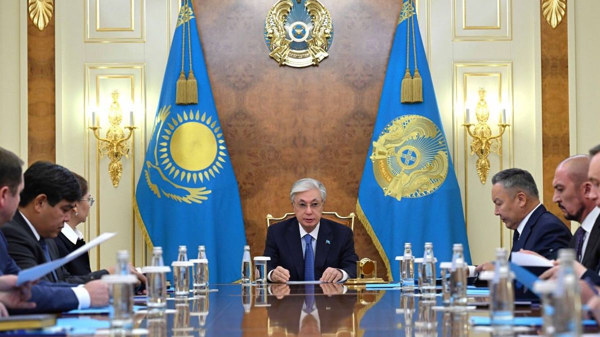 Қауіпсіздік кеңесі аппаратының алғашқы кеңесі