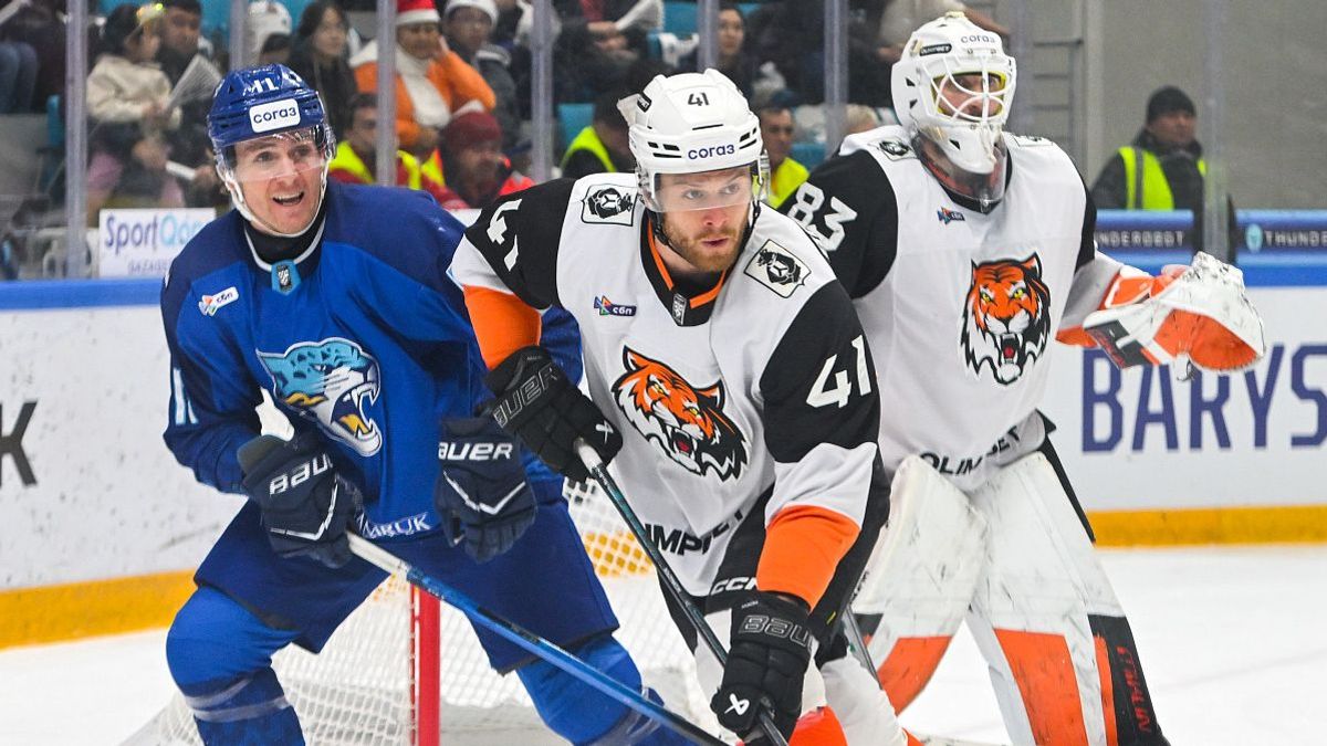 Матч "Барыса" и "Амура" в 2025 году