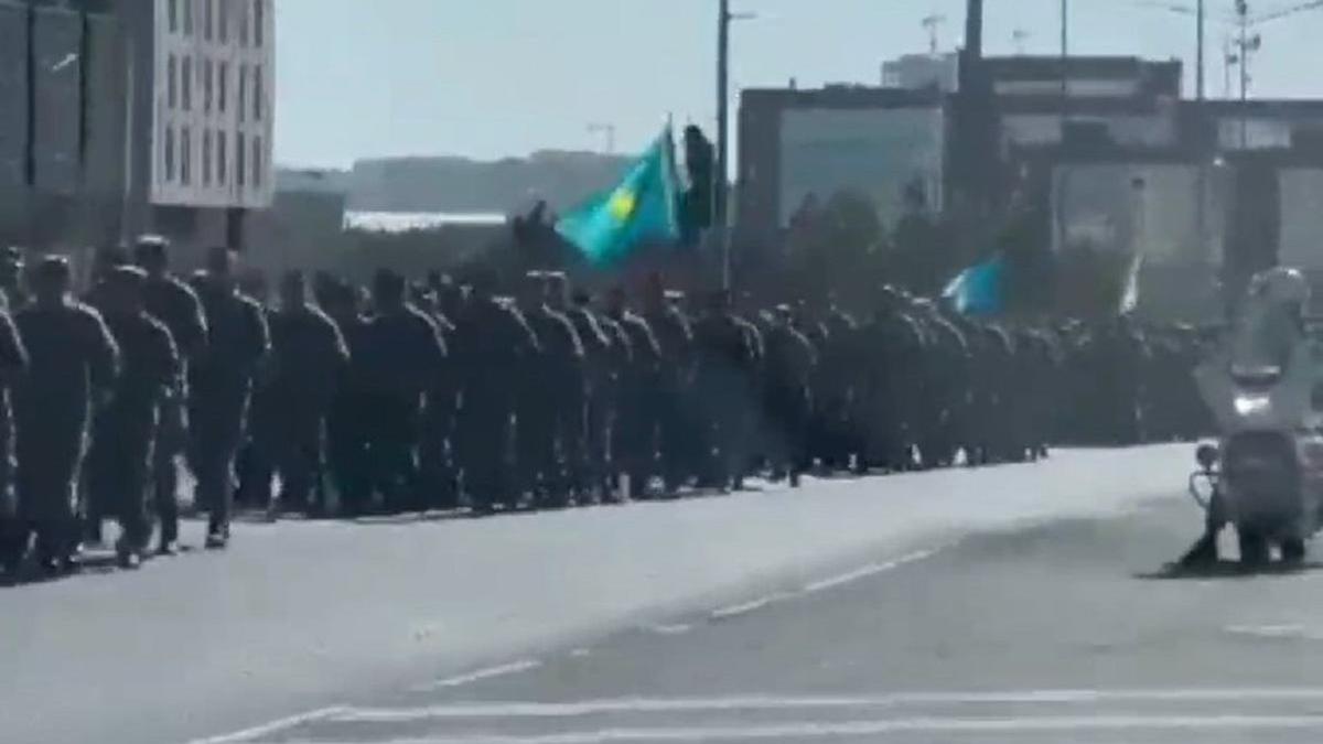 Военные бегут в Нур-Султане