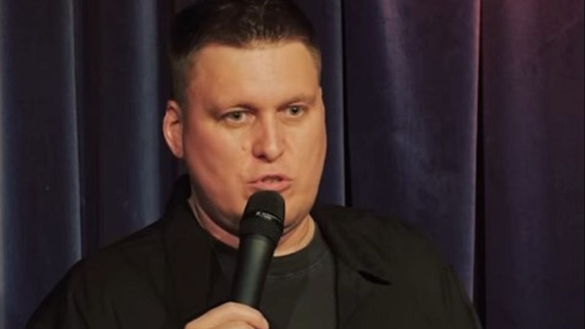 Александр Незлобин